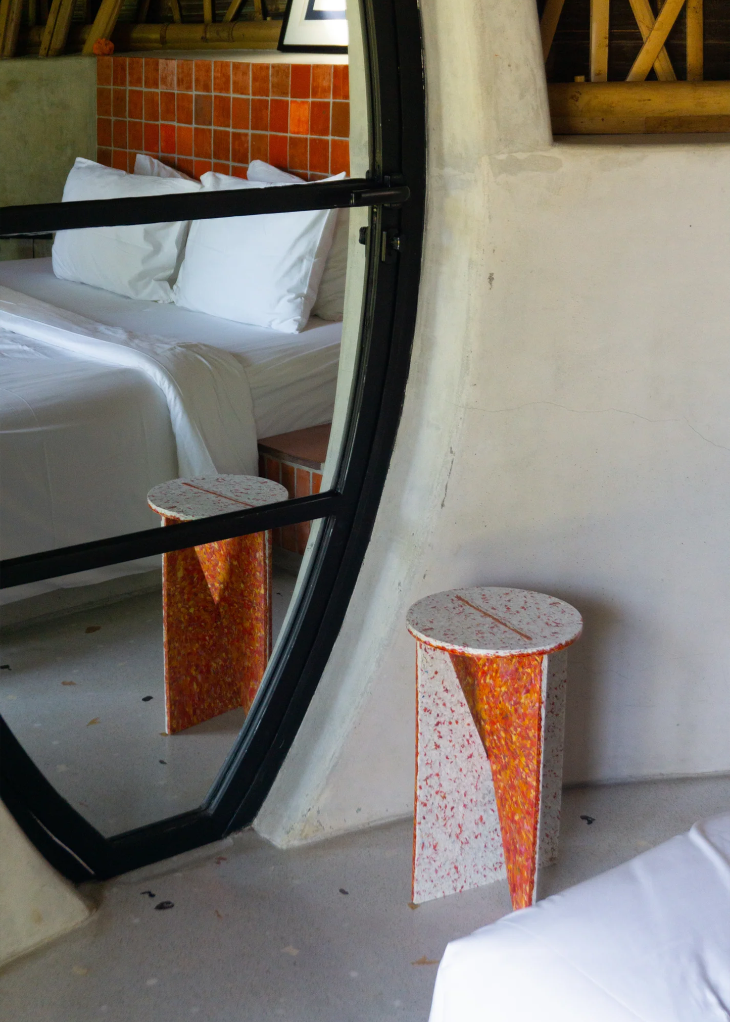 Kirana Stool