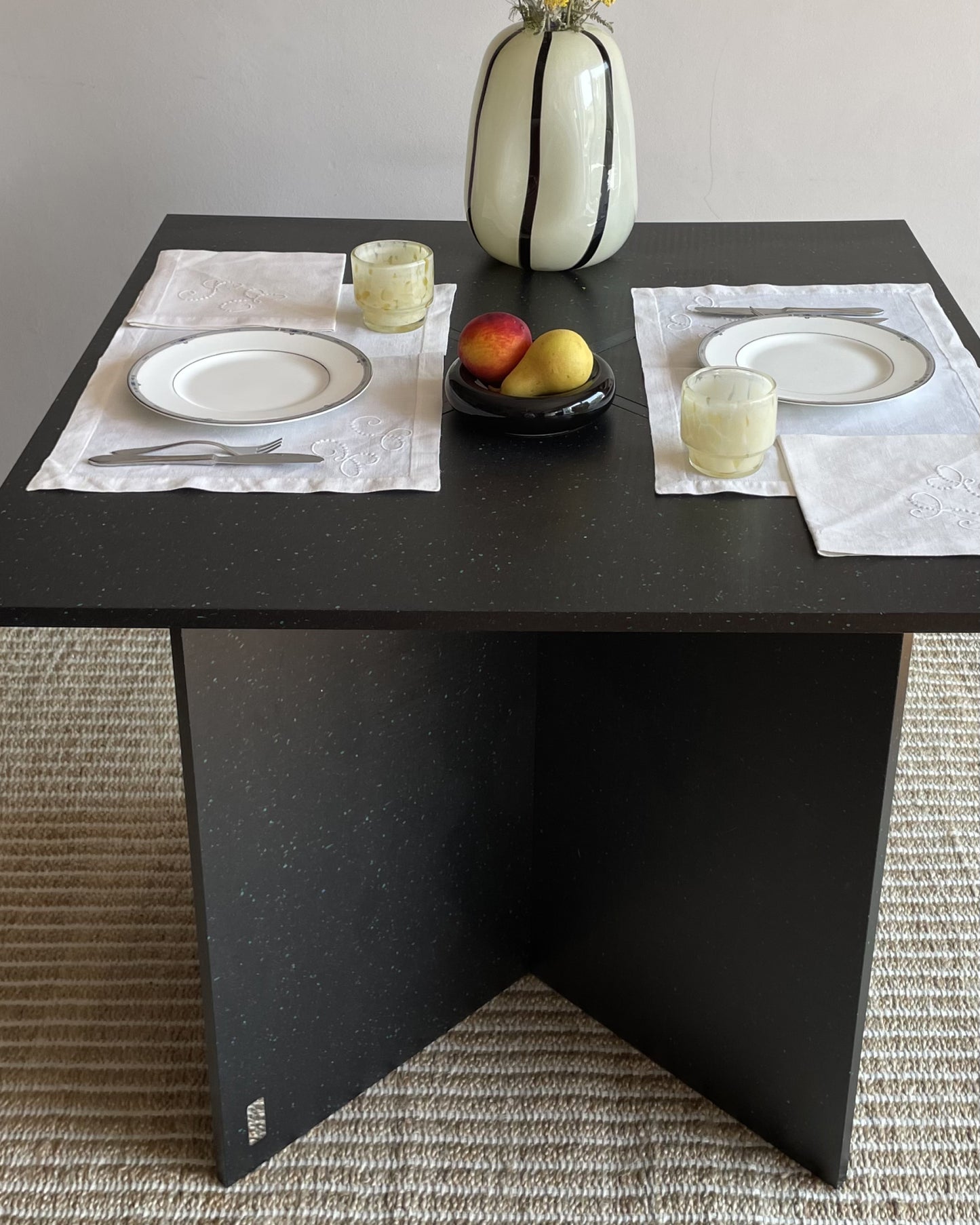 Maxi Table