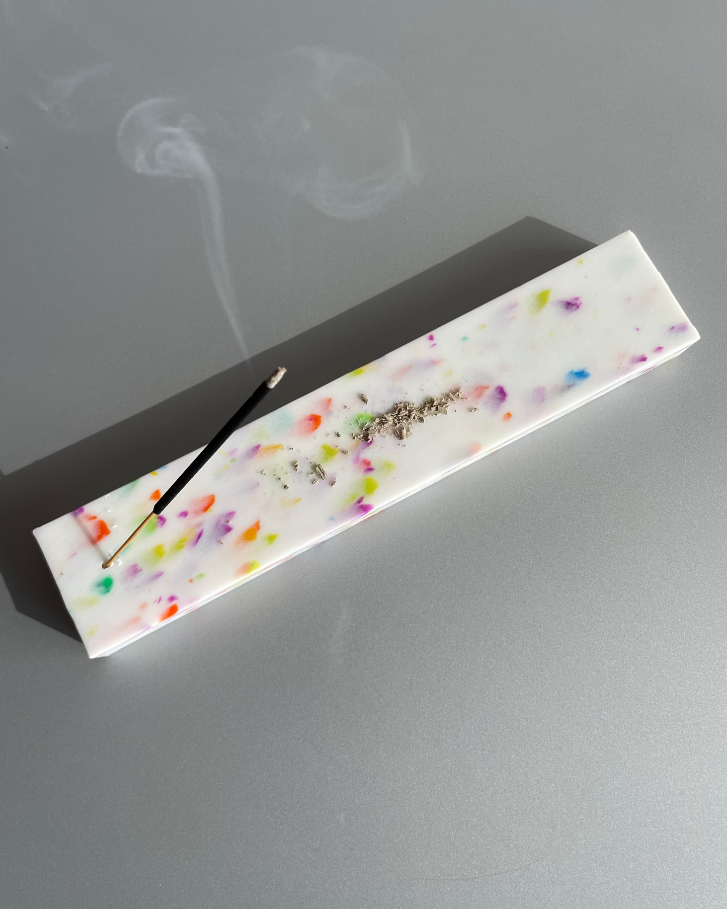 Porta incienso con sticks aromáticos