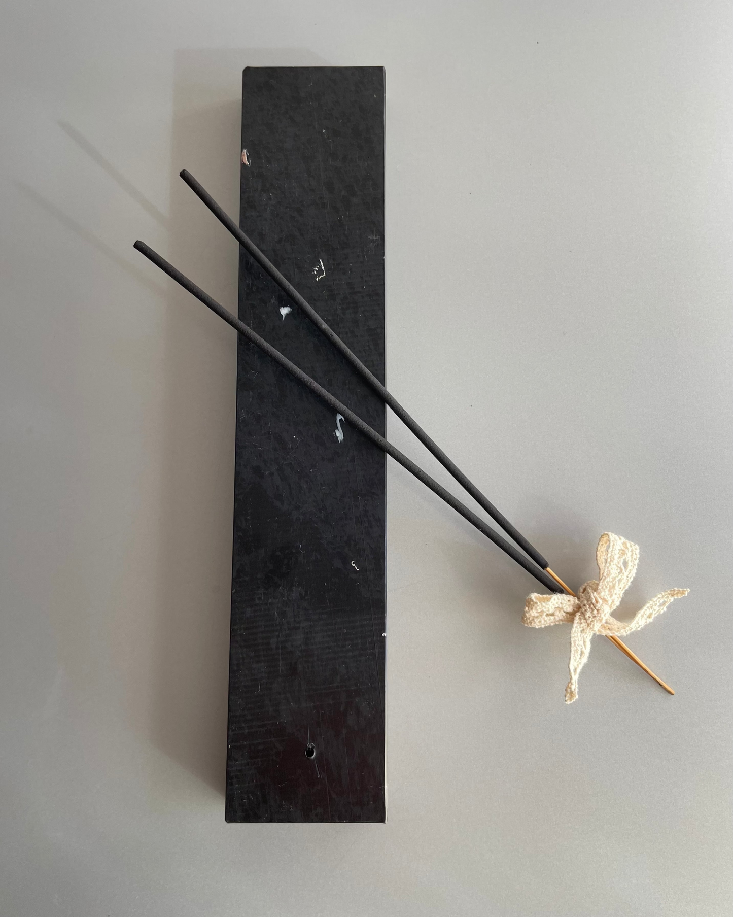 Porta incienso con sticks aromáticos