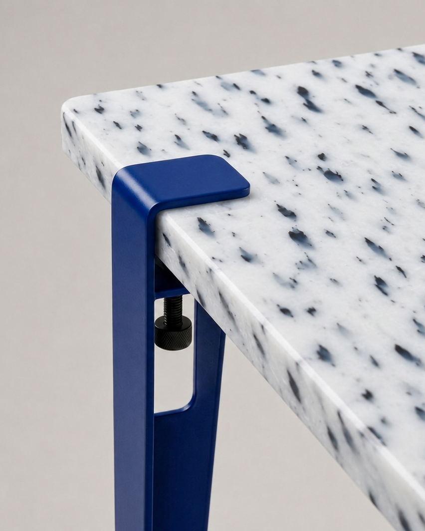 Mesa consola con tablero Saga y patas azul duagallery:saga--azul