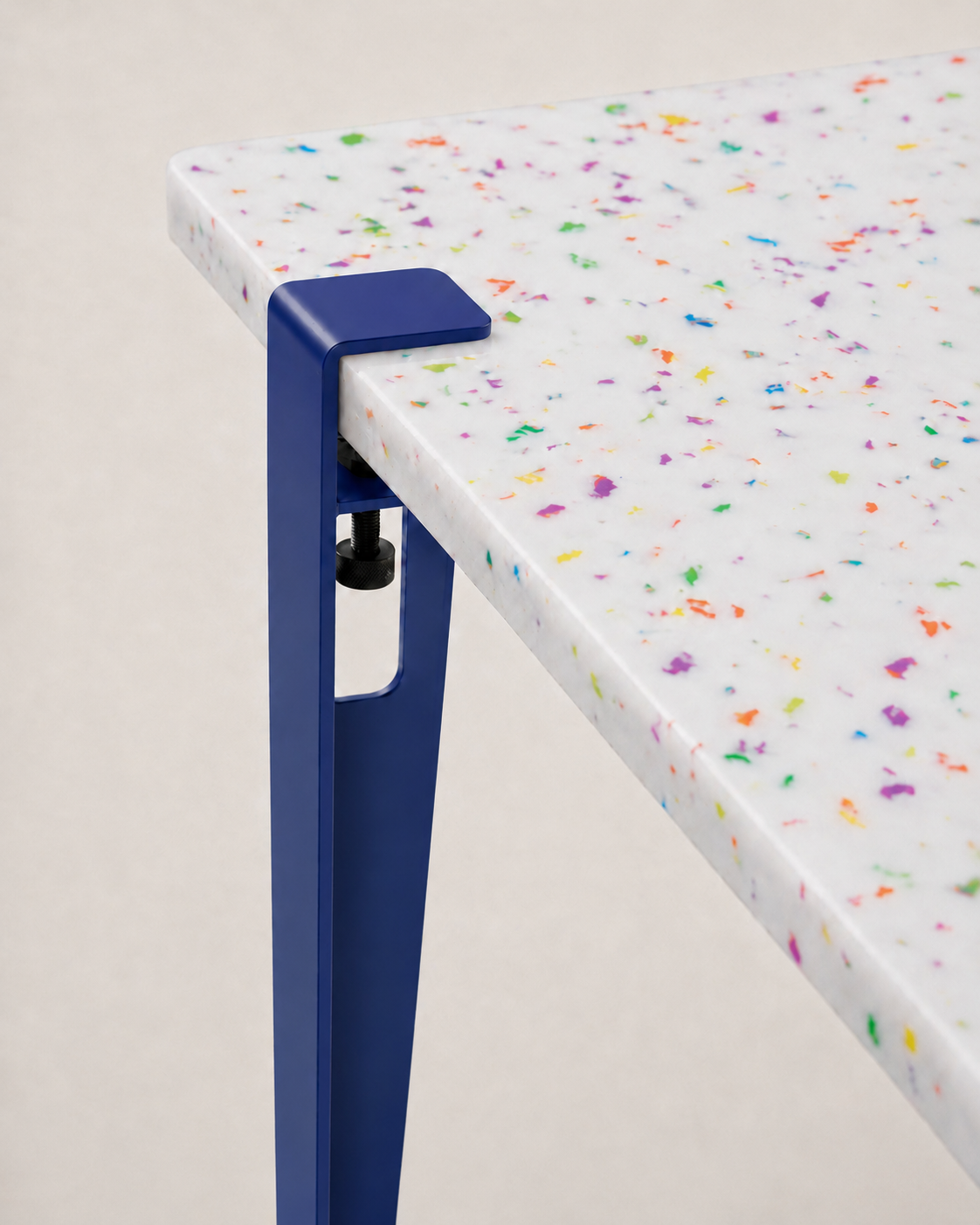 Mesa consola con tablero Maui y patas granate duagallery:maui--azul